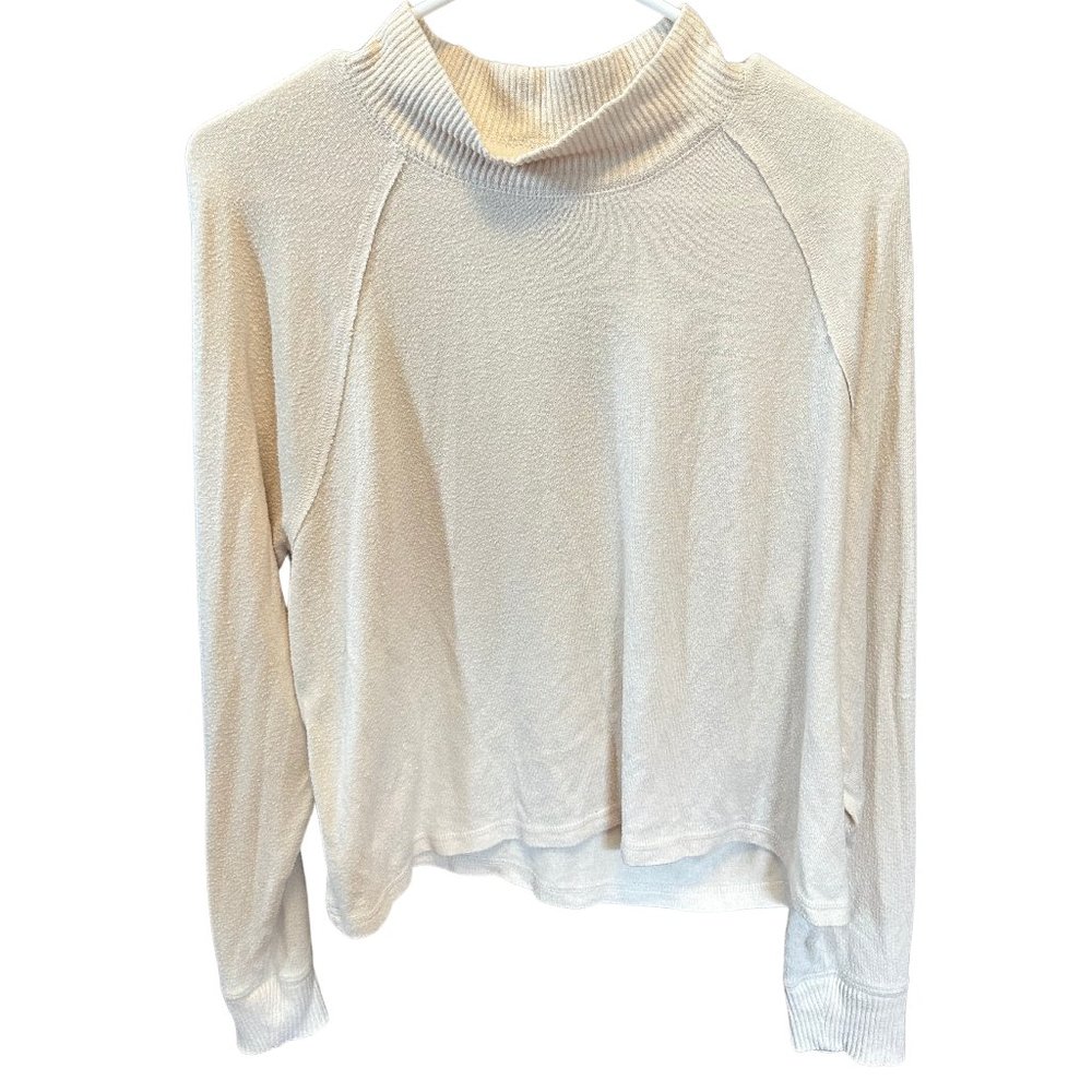 Soft Cream Colored Abercrombie Mock Neck Sweater Size Medium